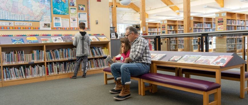 people looking at books